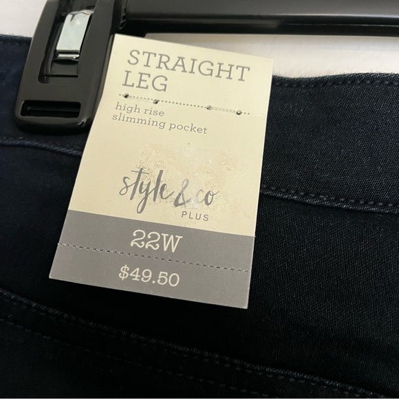 Style & Co. Women High-Rise Straight Leg Slimming Pocket Jeans Size 22W 42” L - Picture 5 of 5